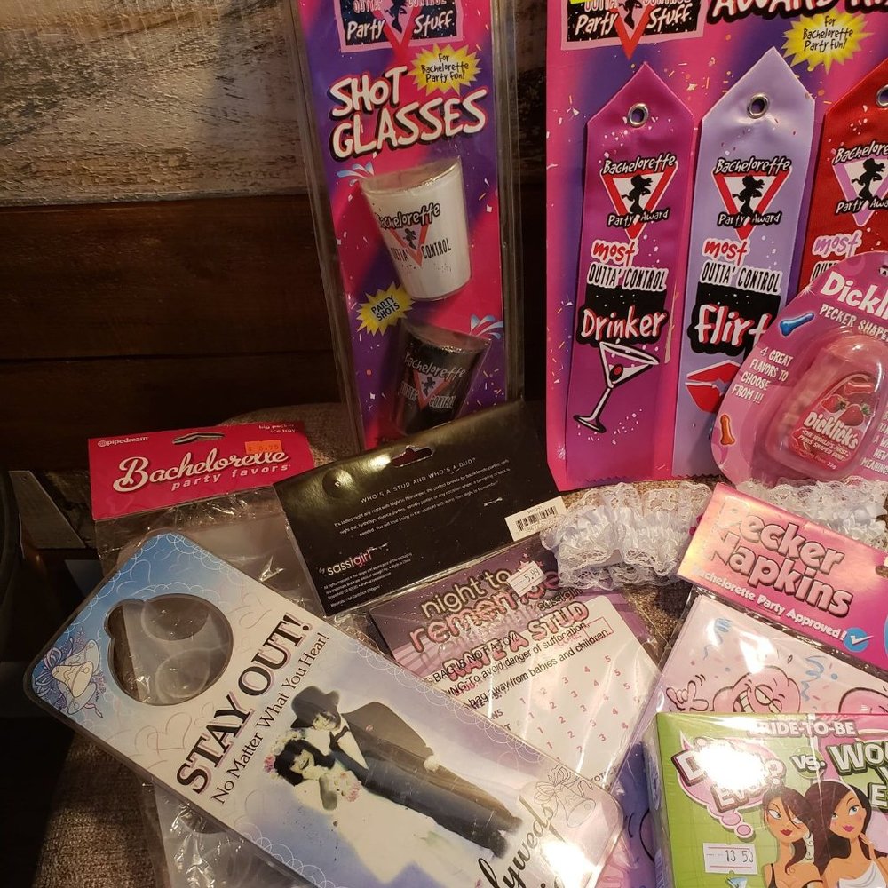 Bachelorette party items NEW